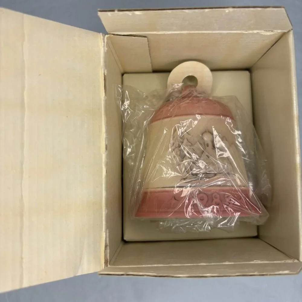 MJ HUMMEL GOEBEL NEW Christmas Bell Ride into Christmas First Edition 1989 w/Box